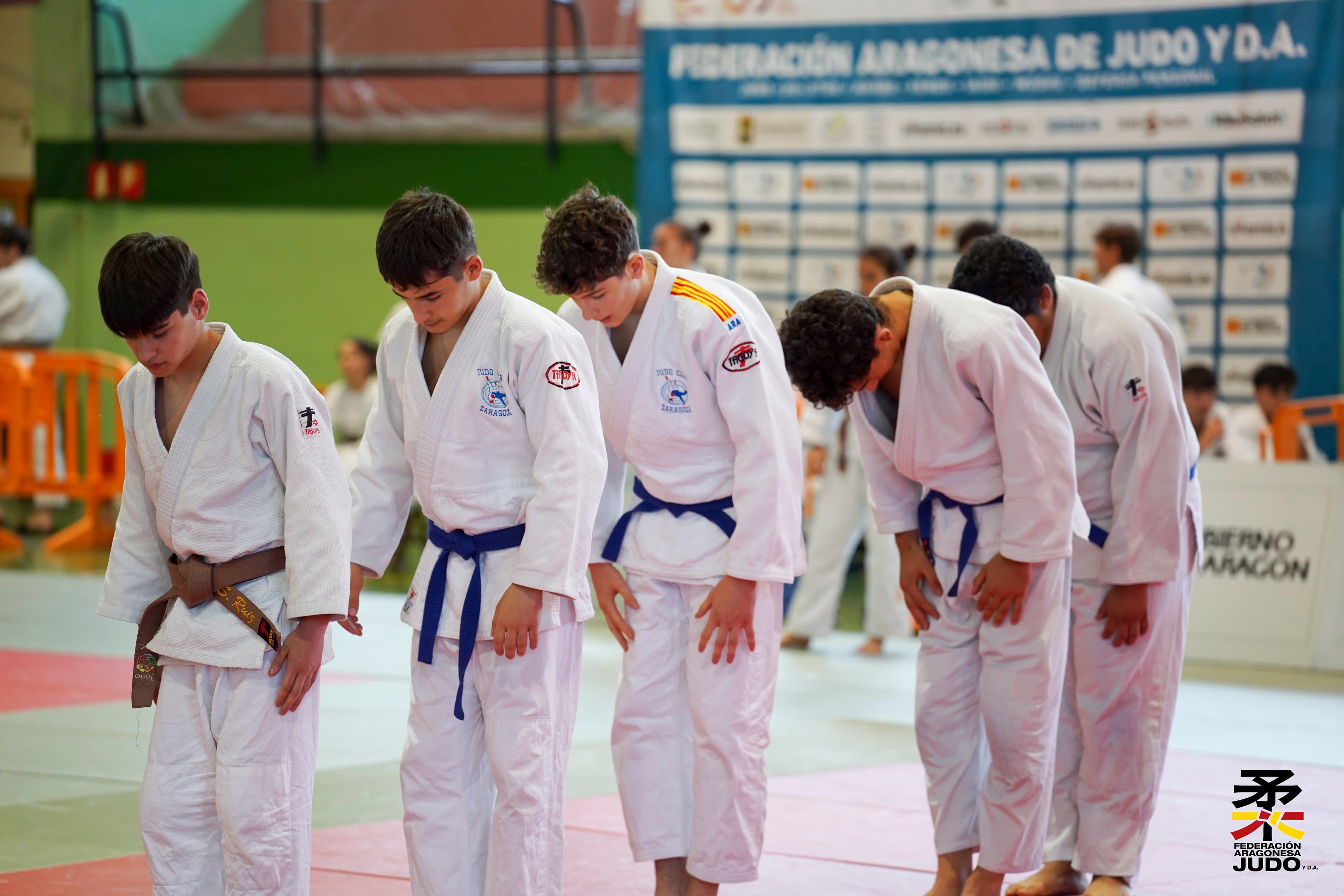Judokas en competición FAJYDA